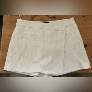 Zara skirt great condition size L